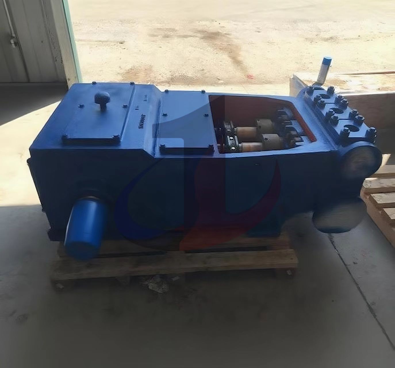 98014d2b0a93094f62d2efe97322555f